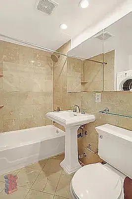 Rented by REAL New York | media 95