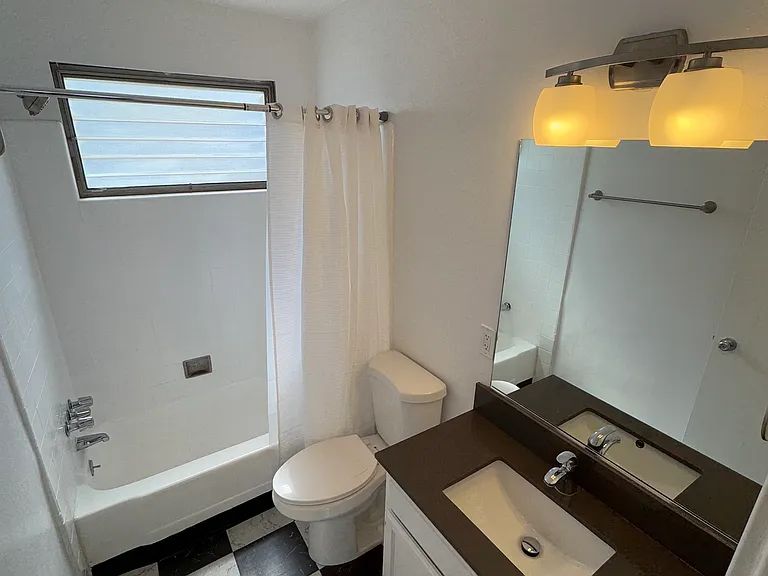 1733 Garfield Pl #5 — Photo 7