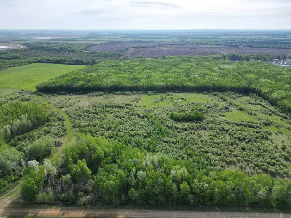 643011 Range Road 211, Sturgeon County, AB T0A 1N5