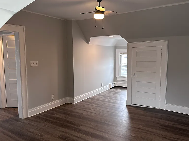 15 Malone Ave #3 — Photo 6