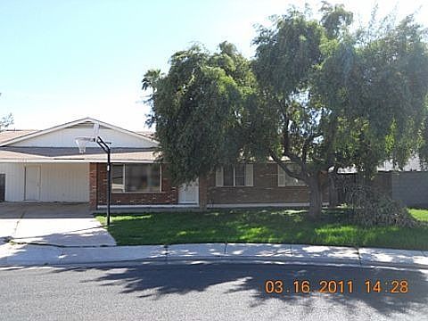 1st image of 1843 E Grove Cir