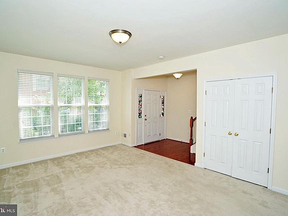 5th image of 2303 Huntington Station Ct