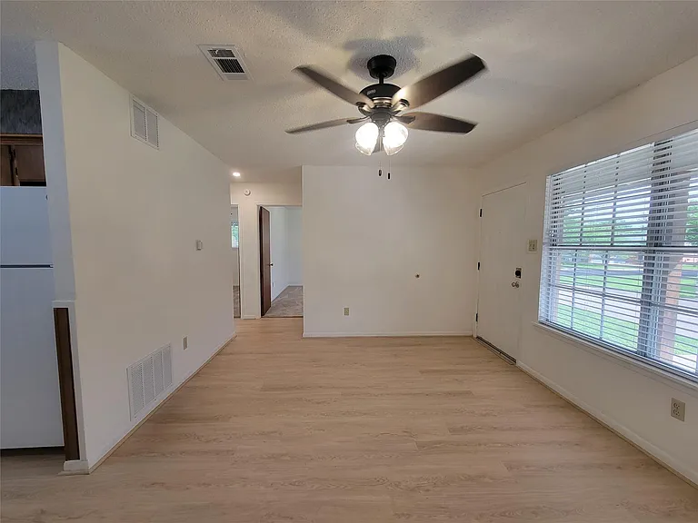 5806 Nassau Dr #A — Photo 9