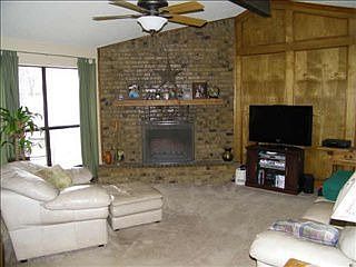 3rd image of 1001 Western Trl