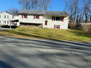 31 York Ave, Monticello, NY 12701