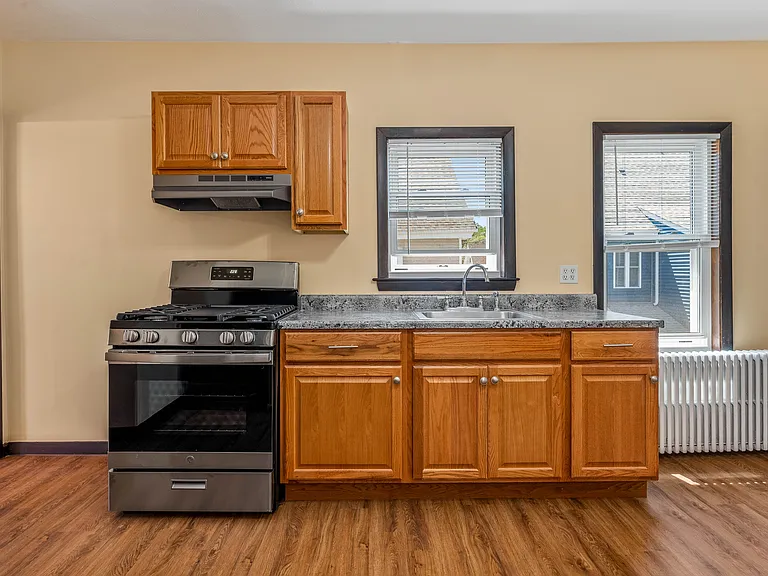 1457 Hyde Park Ave #2 — Photo 2