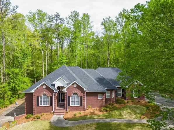 240 Riverridge Trl, Oxford, GA 30054