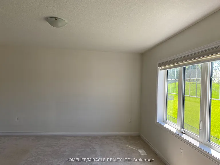 2 Cahill Dr — Photo 34