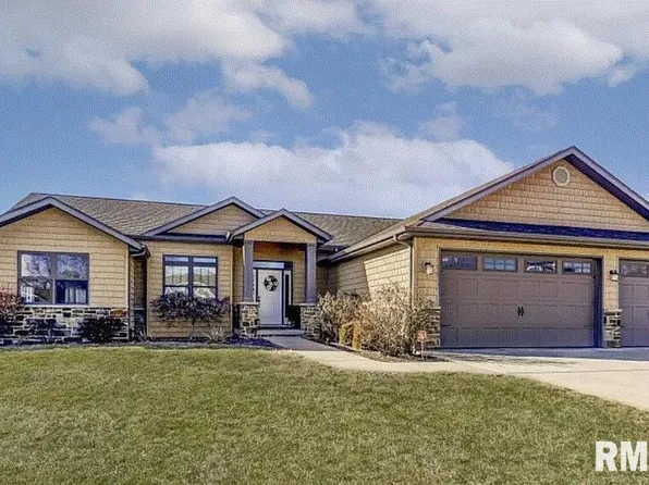 613 Orchard Ave, Chatham, IL 62629