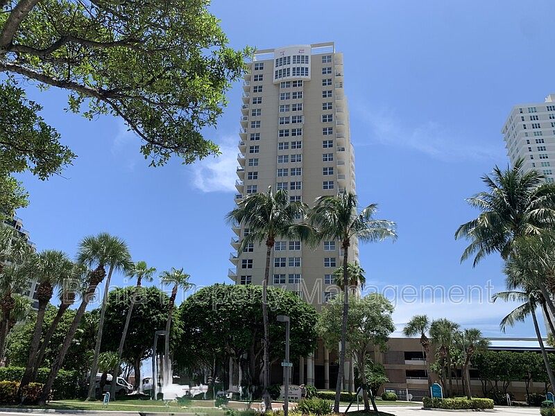 1st image of 770 Claughton Island Dr APT 606