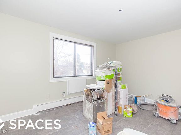 5th image of 3932 N Narragansett Ave APT 2S