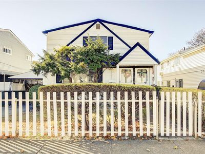 116-40 Van Wyck Expressway, Jamaica, NY, 11420