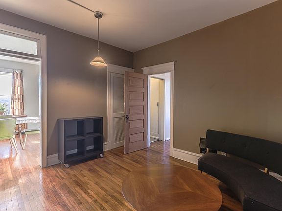 2nd image of 1824 Summit St
