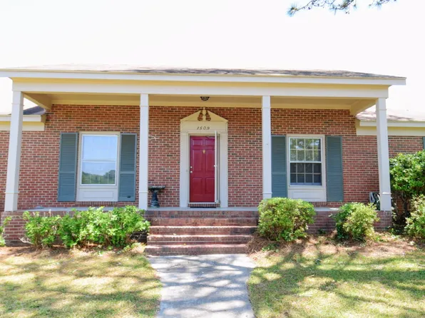 1509 Paisley Ave, Fayetteville, NC 28304