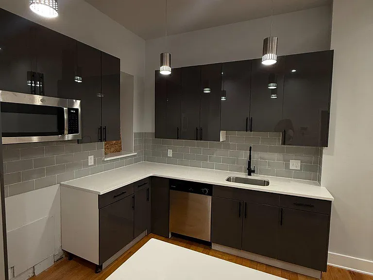 713 N 16th St #1 — Photo 2