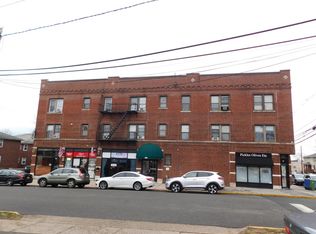 305 Milburn Ave APT 8, Lyndhurst, NJ 07071