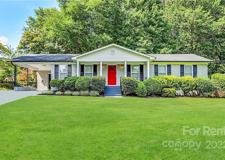 1st image of 2115 Helen Dr