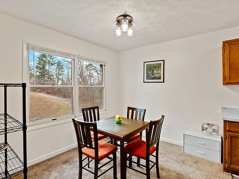 1 Rosecrest St #1C — Photo 5