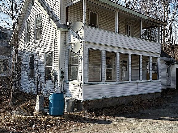 2nd image of 4 Spring St