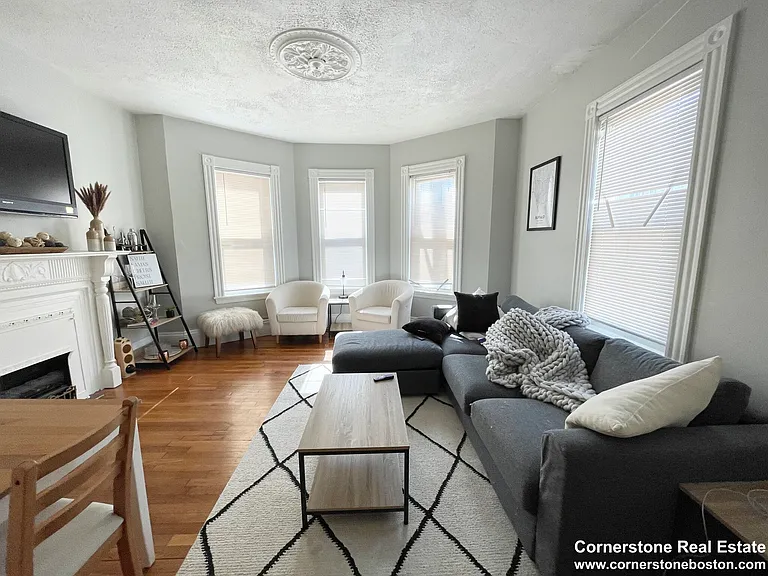 24 Pond St #1 — Photo 5
