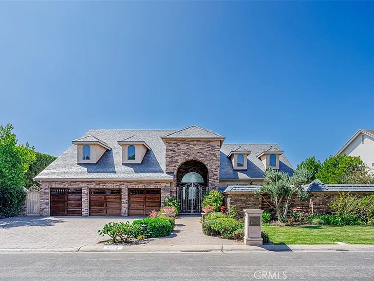9772 Crestview Cir — Photo 2