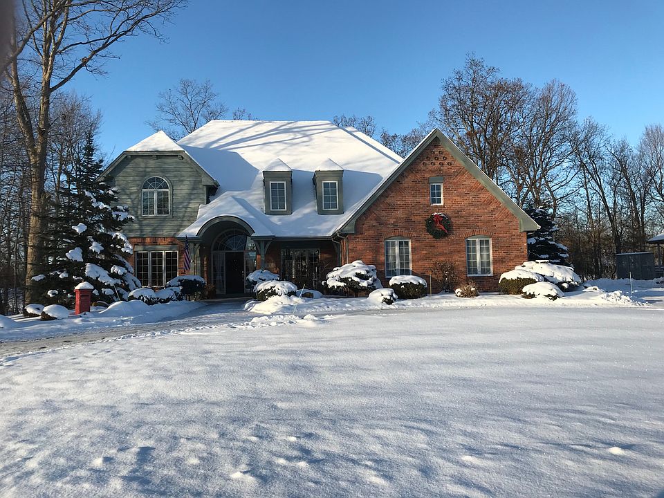 2nd image of 113 E Back Bay Rd