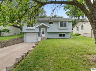 5604 S 52nd St, Omaha, NE 68117