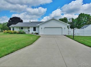 1078 Barbeau Dr, Saginaw, MI