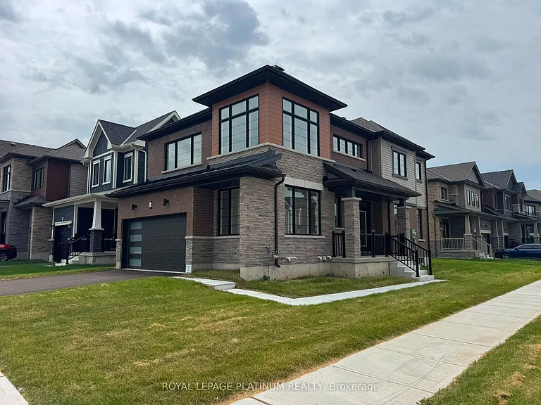 165 Wilmot Rd — Photo 2