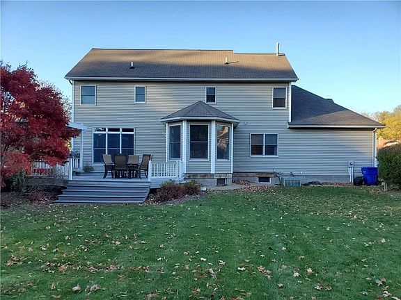 5th image of 585 Dunnbridge Dr