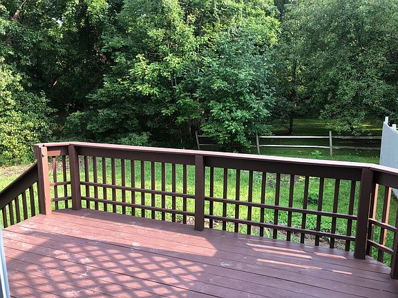 4th image of 3229 Sherwood Dr
