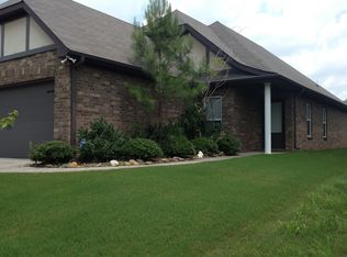 2723 Oxmoor Glen Dr, Birmingham, AL 35211