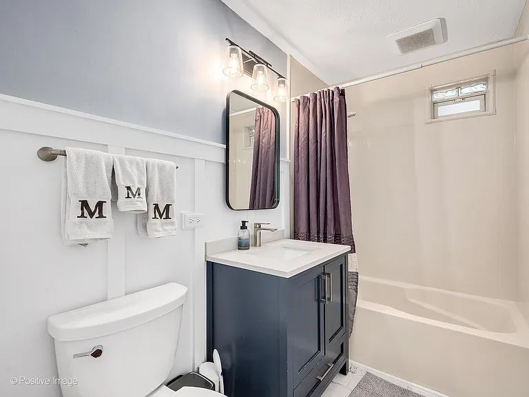4224 Main St — Photo 9