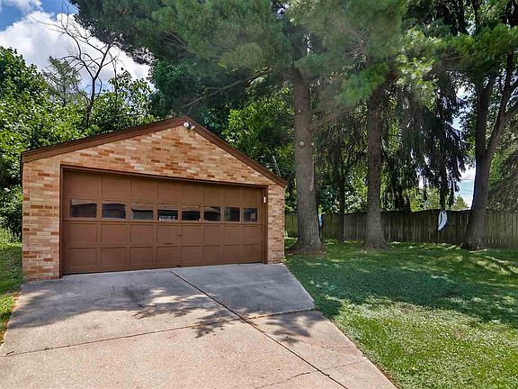 4th image of 1212 Widergren Dr