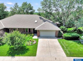 4901 S 71st St, Lincoln, NE 68516