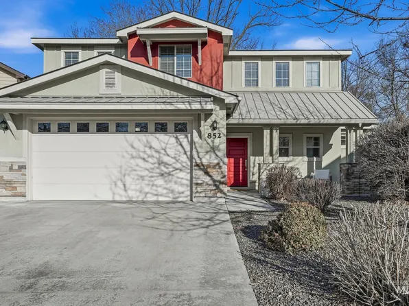 852 N River Path Ln, Boise, ID 83703