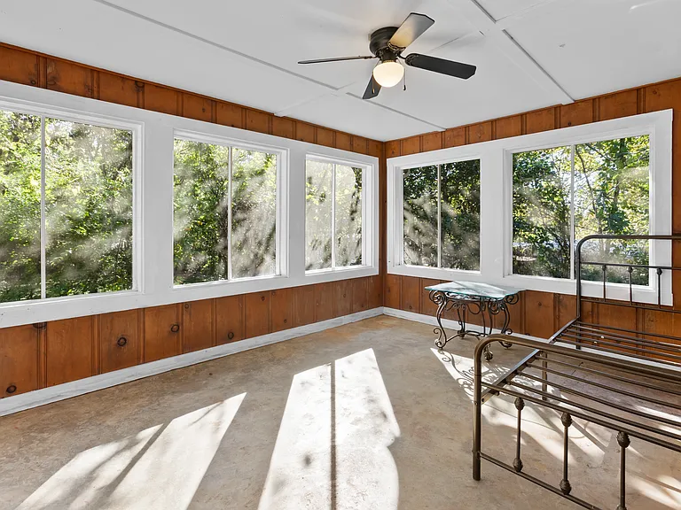 160 Como Ave — Photo 11