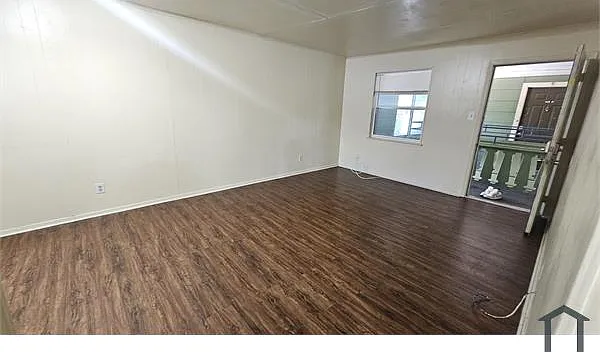 2420 Louise St #12 — Photo 12
