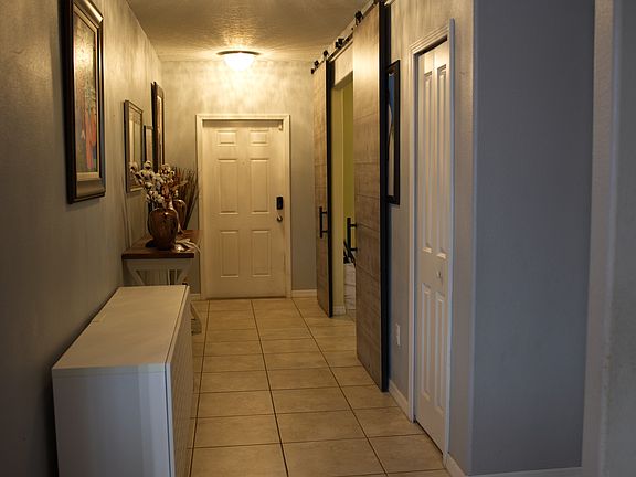 2nd image of 1611 Redmond Brook Ln