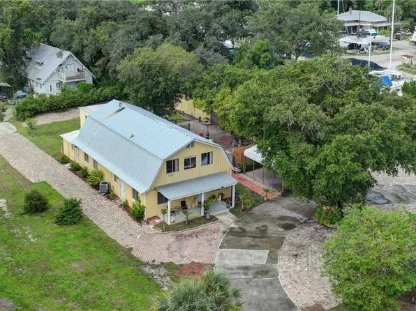123 Riverbend Dr, Labelle, FL 33935