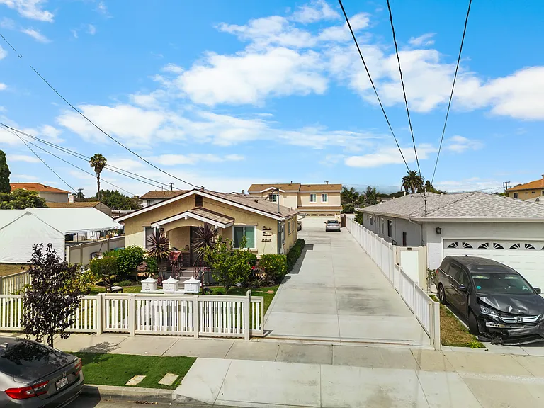 15133 Osage Ave #A — Photo 2