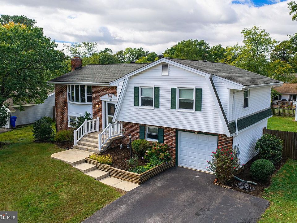 1st image of 5028 Nicholas Rd