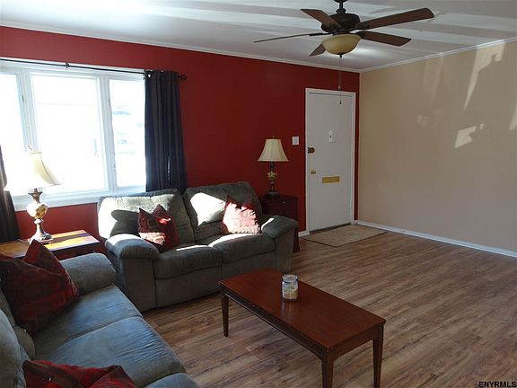 5th image of 7 Keeler Dr