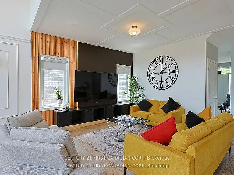 464 Jessica Way — Photo 6