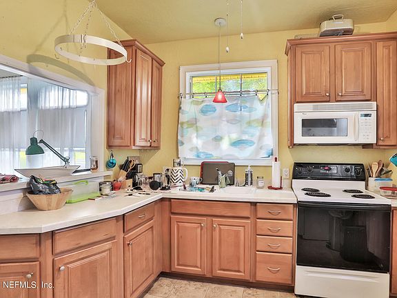 4th image of 4314 Irvington Ave
