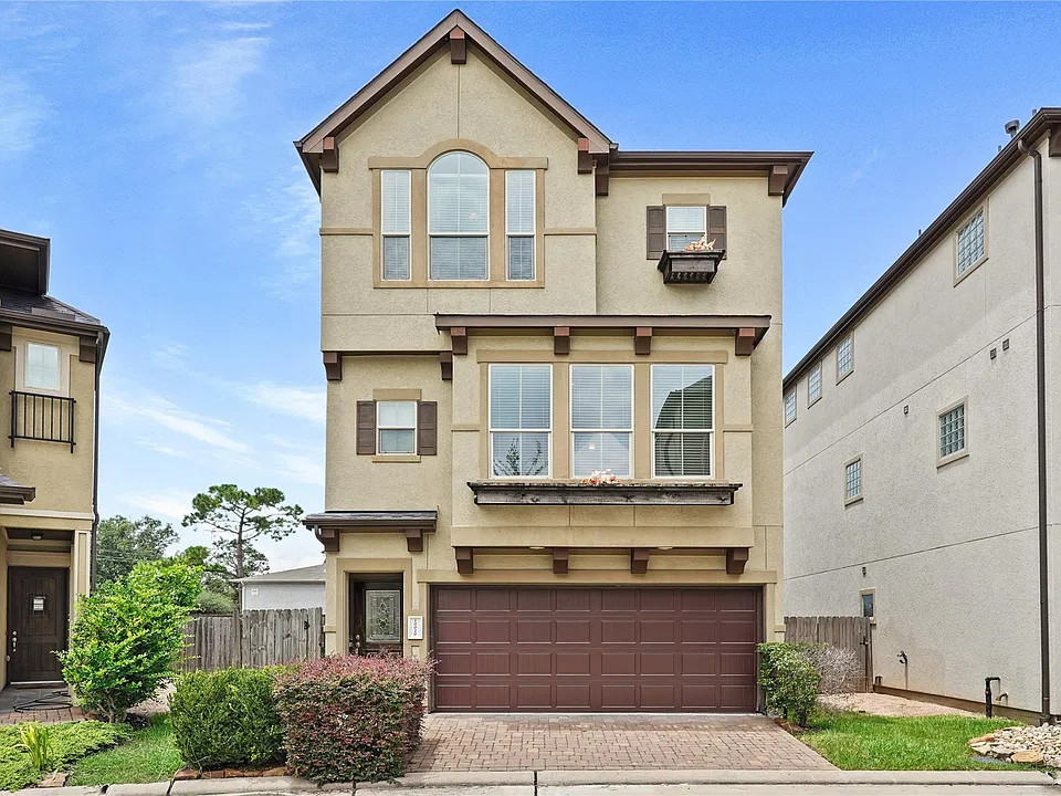 10020 Spring Shadows Park Cir