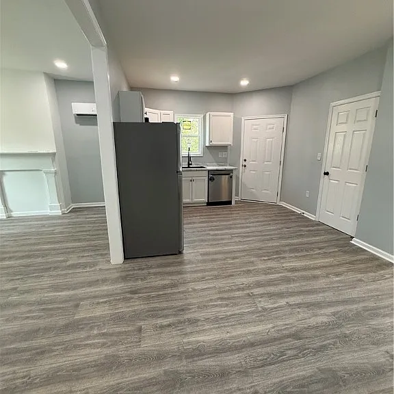 910 Rome St — Photo 6