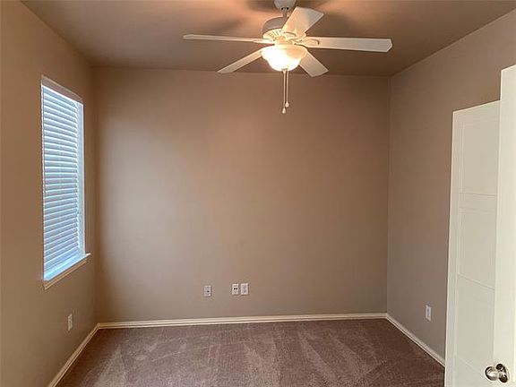 5th image of 1017 Grey Fox Dr