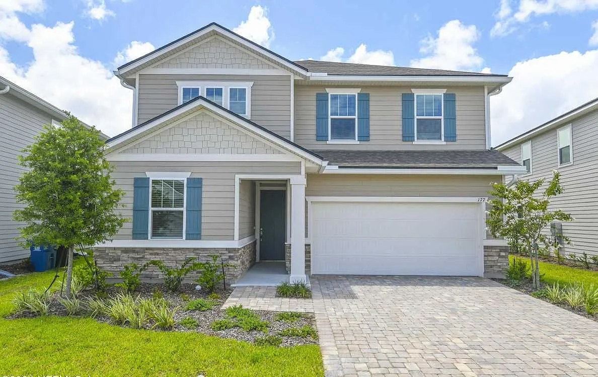 4 bed, 2350 sqft, $2,800 — Photo 1