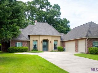 6941 Hunters Way, Denham Springs, LA 70726